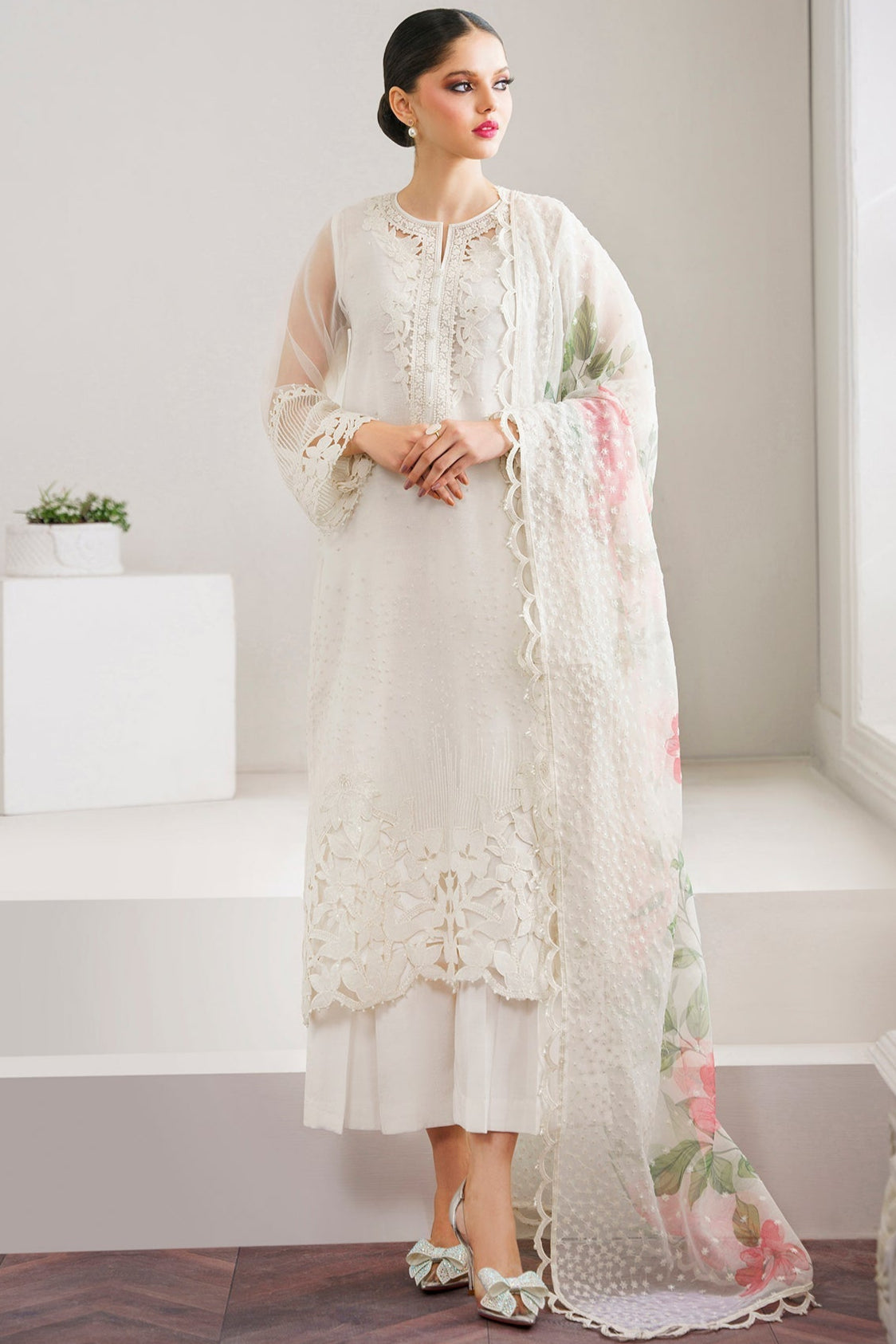 Embroidered Organza By Baroque MZD-28 - STITCHED