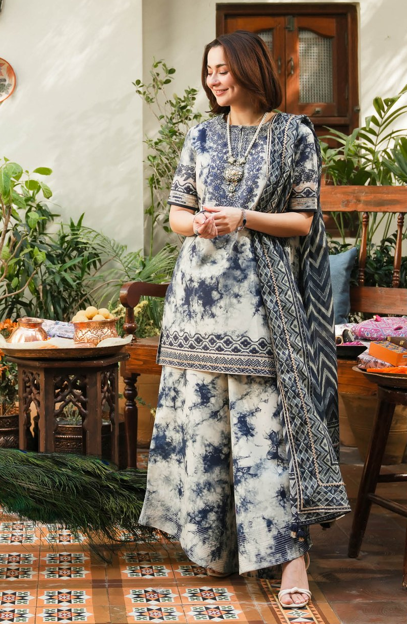 3 Piece Embroidered Luxury Lawn By Sapphire - UNSTITCHED