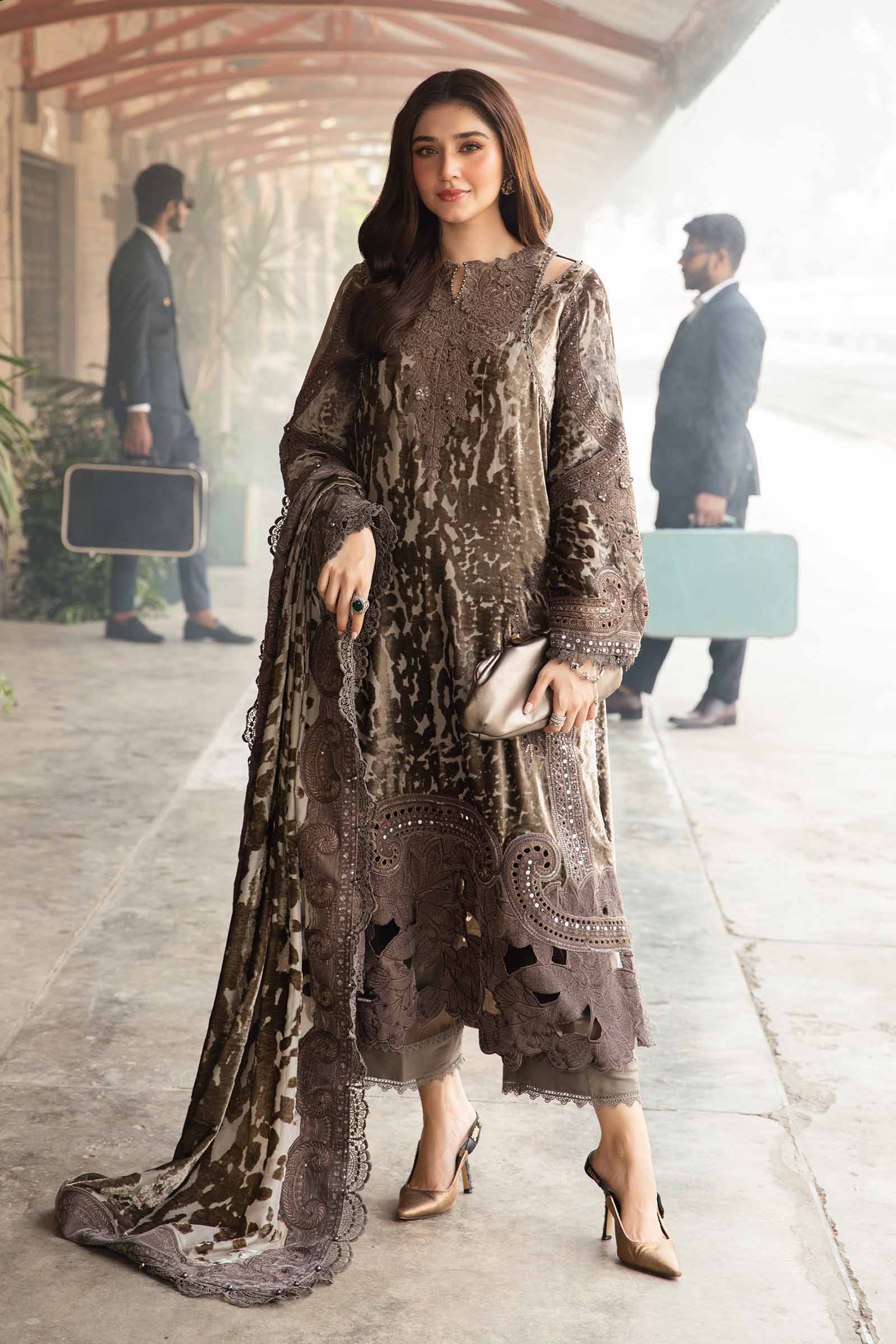 3 Piece Embroidered Palachi By Maria.B - UNSTITCHED